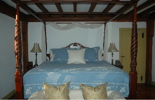 Plank Room 4-Poster Headboard